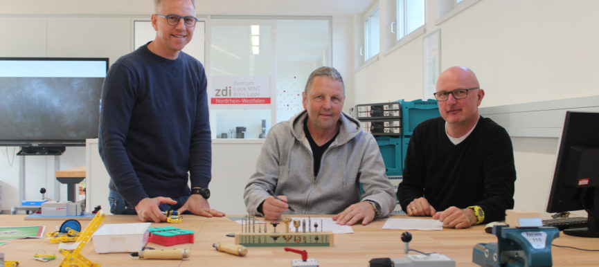 zdi-Zentrum Lippe.MINT und Heinz-Sielmann-Schule kooperieren in der Förderung von MINT