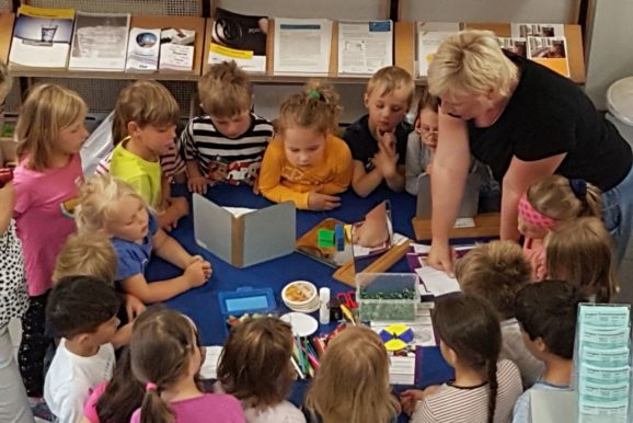 Forscherzeiten im Energie- und Umweltzentrum: Kita-Kinder forschen auf Einladung der Stadtwerke Lemgo